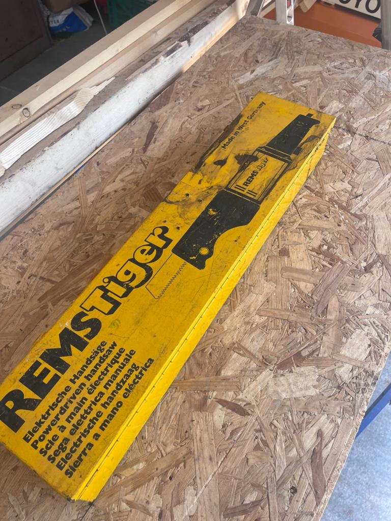 REMS Tiger buis reciprozaag + zaagbladen, Ophalen, Gebruikt