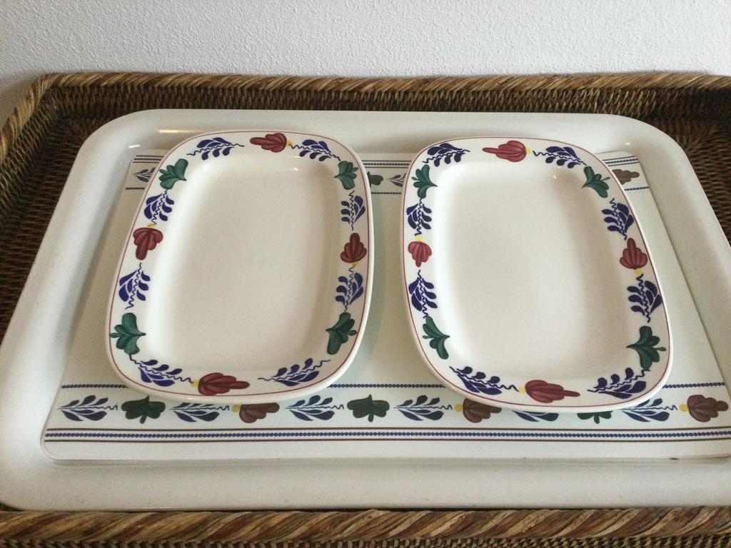 Boerenbont Boch België (Vleeswaren schaal), Ophalen of Verzenden, Aardewerk, Boerenbont, Schaal of Schalen