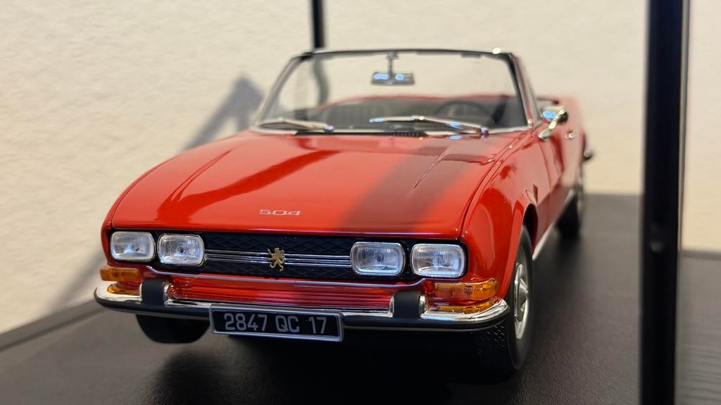 Norev Peugeot 504 Cabriolet 1:18 - Nieuw in doos, Ophalen of Verzenden, Nieuw, Auto, Norev