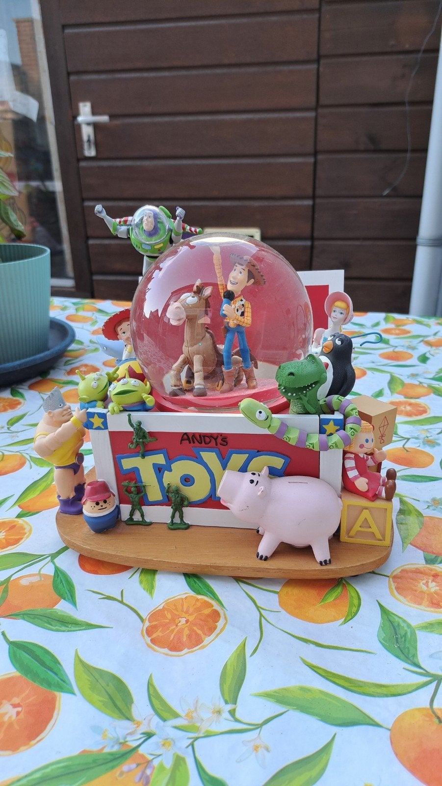 Disney Toy Story Sneeuwbol met Figuren - Collectors Item, Ophalen, Overige figuren, Zo goed als nieuw, Beeldje of Figuurtje