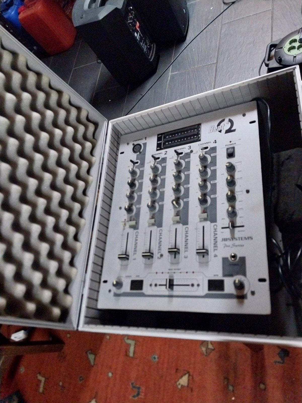 Beat 4 .mengpaneel in flightcase., Ophalen of Verzenden, Overige merken