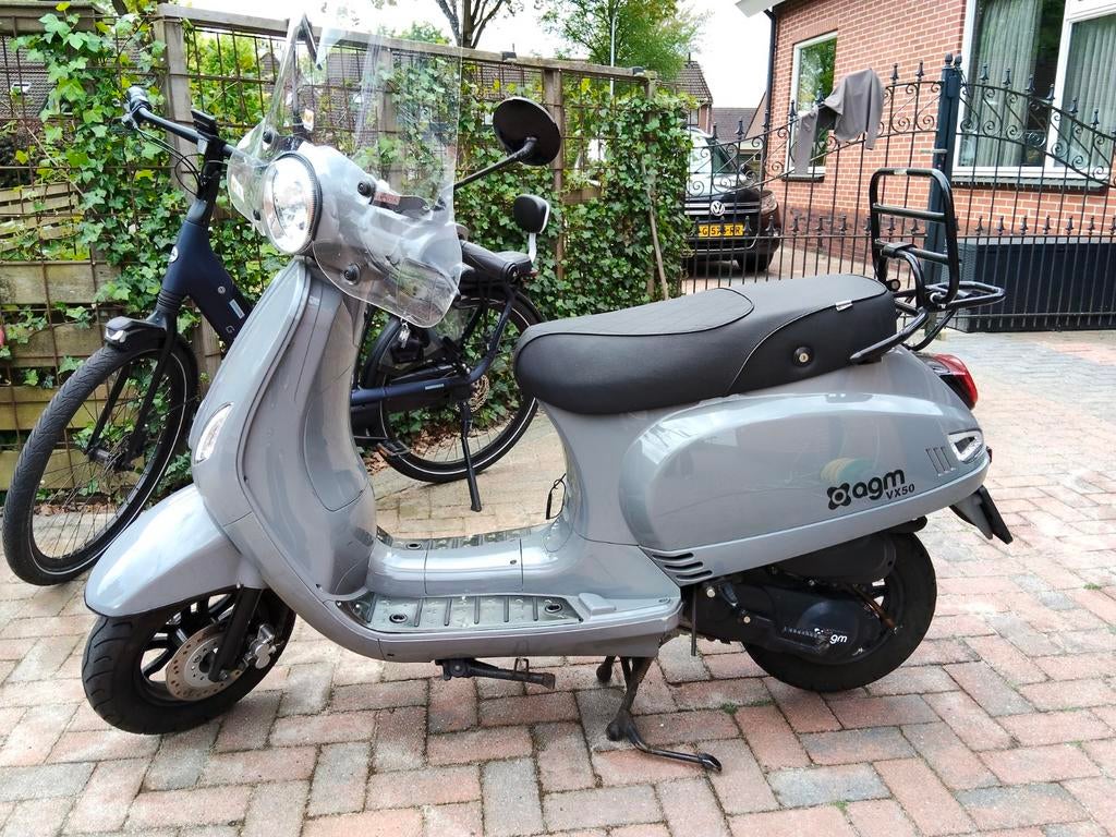 AGM  VX50.  Zo goed als nieuw., Ophalen of Verzenden, Zo goed als nieuw, Benzine