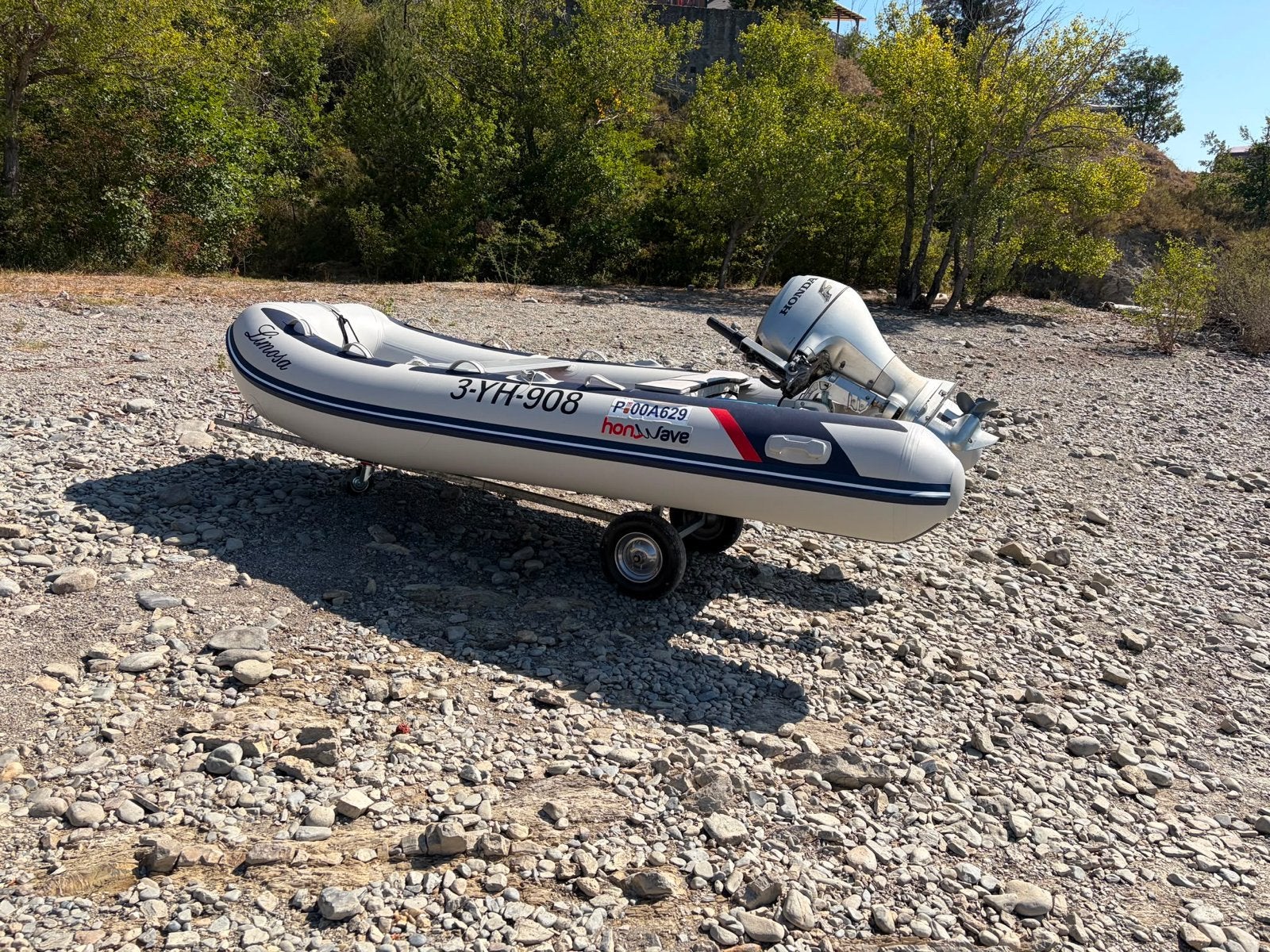 Honwave T35-AE3 met zuinige Honda 20 pk buitenboordmotor, Aluminium, Inclusief motor, 4 m, 0 cm