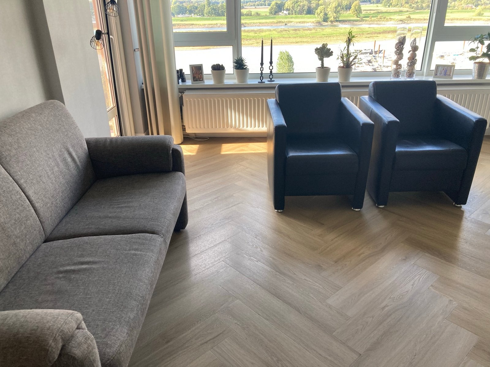Comfortabele 2-zitsbank en 2 leren fauteuils, Gebruikt, 150 tot 200 cm, Tweepersoons, Ophalen of Verzenden