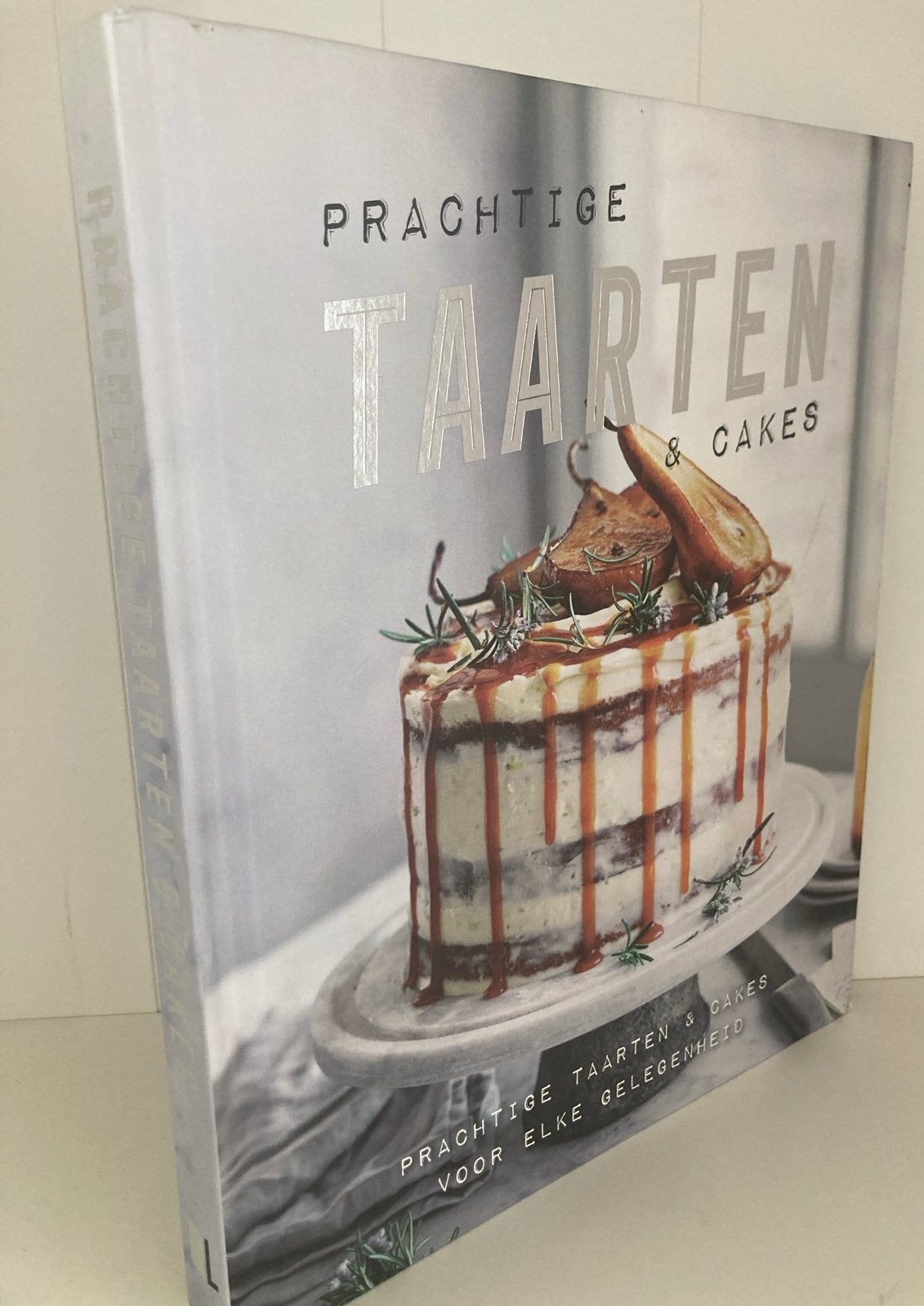 Prachtige Taarten & Cakes - Bakboek, Boeken, Kookboeken, Verzenden, Zo goed als nieuw, Overige gebieden, Taart, Gebak en Desserts
