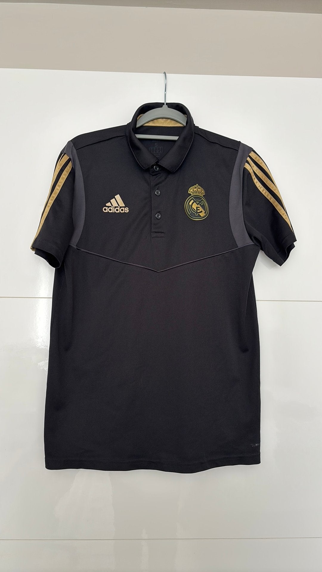 Real madrid shirt  maat s merk adidas, Ophalen, Zwart, Voetbal, Gedragen