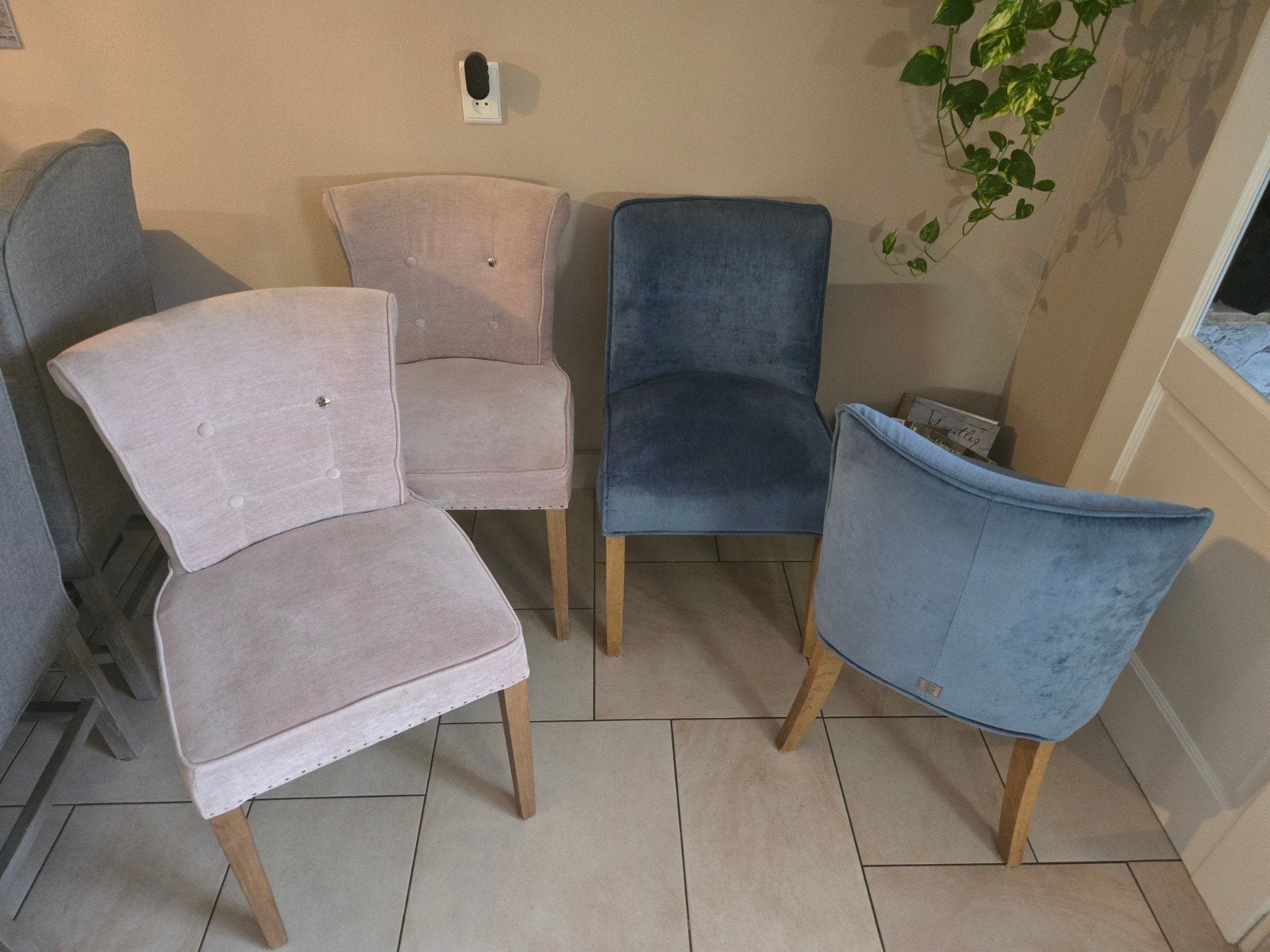 Set van 4 gestoffeerde stoelen van riviera maison. - Roze en, Huis en Inrichting, Hout, Gebruikt, Overige kleuren, Ophalen of Verzenden