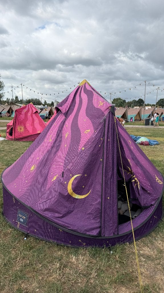 Tomorrowland 2026 Easy tent paars, Ophalen, Zo goed als nieuw, Tot en met 2