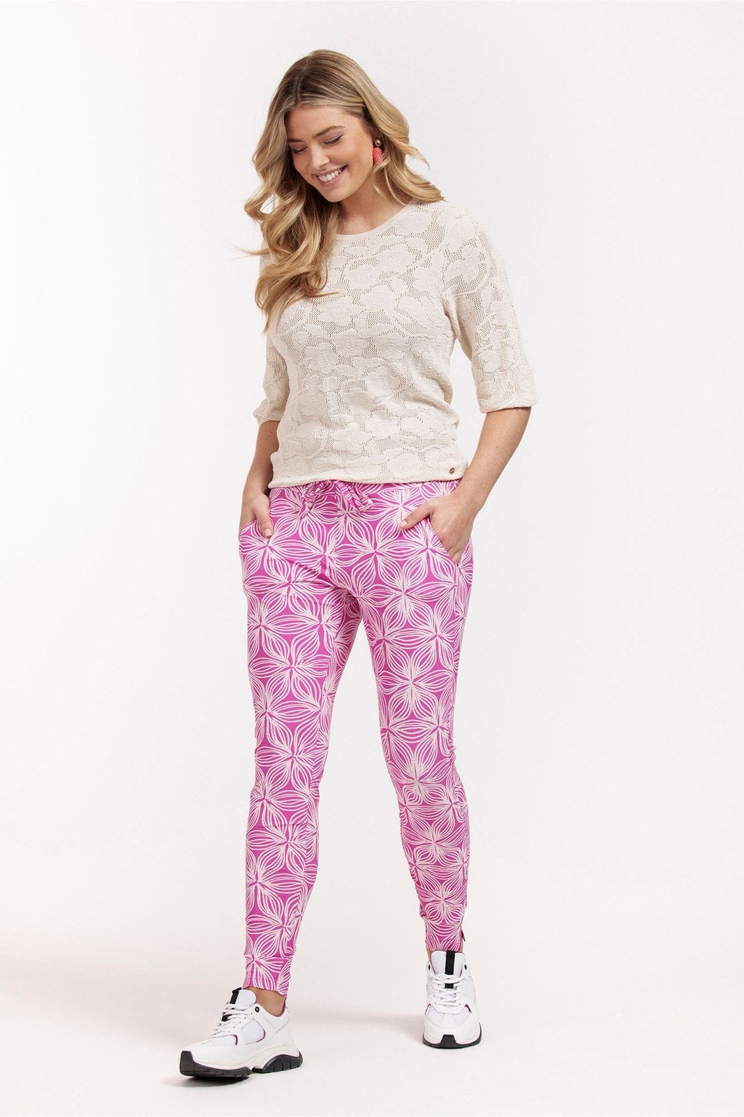 Studio anneloes stairdown summer batik broek M fuchsia/kit, Kleding | Dames, Maat 38/40 (M), Ophalen of Verzenden, Zo goed als nieuw