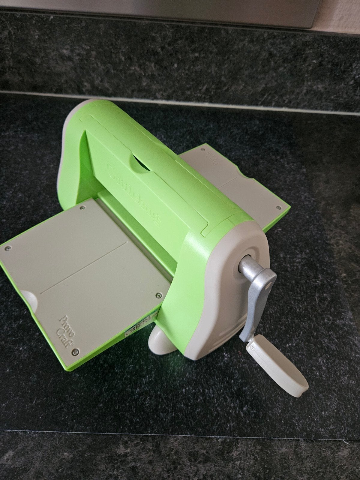 Cuttlebug snij- en embossingmachine, Ophalen, Gebruikt, Groen, Geschikt voor karton
