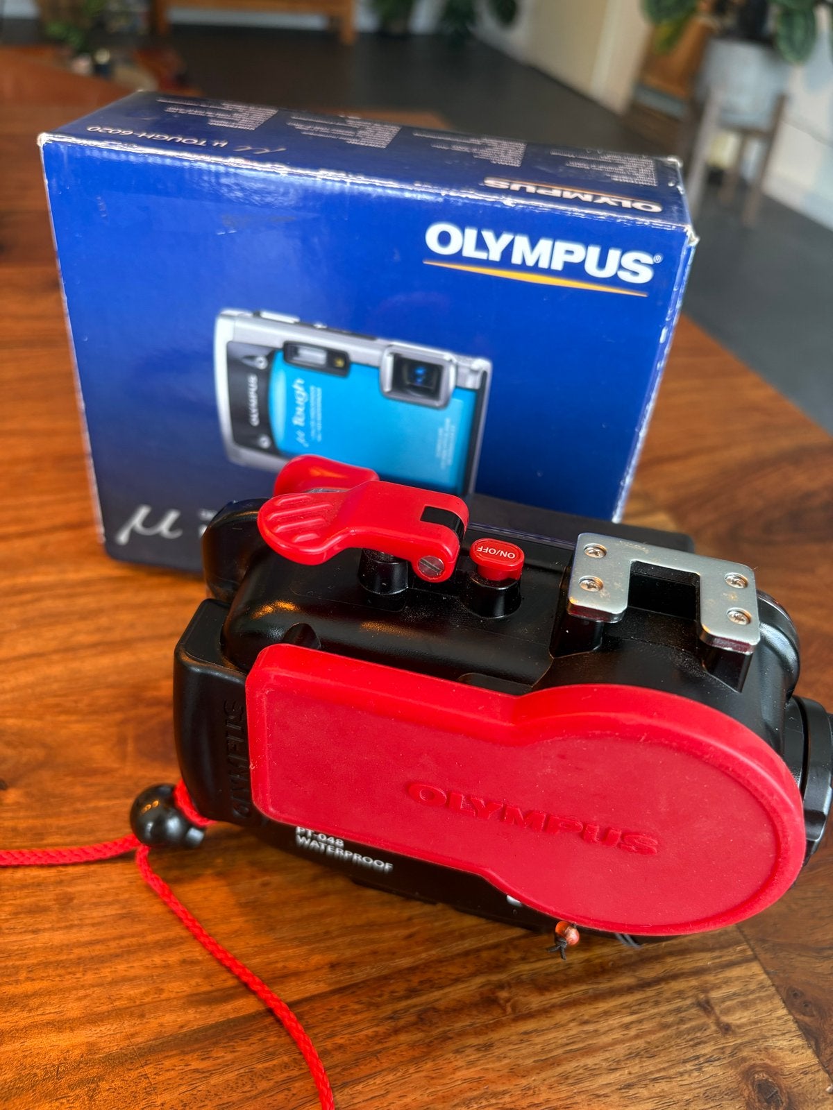 Olympus µ Tough-6020 onderwatercamera met behuizing, Audio, Tv en Foto, Ophalen, Gebruikt, Compactcamera, Olympus
