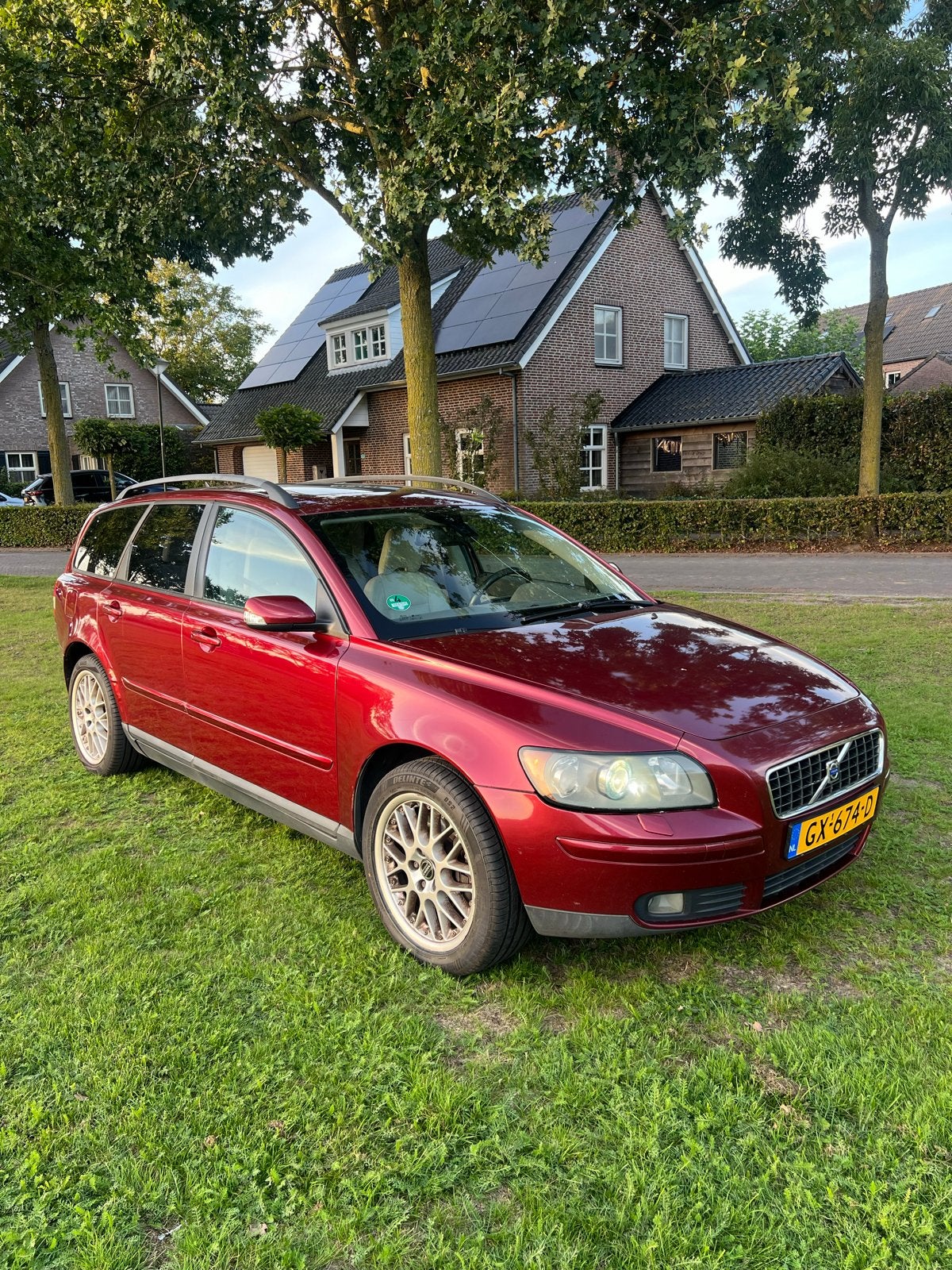 Volvo V50 T5 Automaat/ STLVERWAMING Navigatie/Cruise/NWE APK, Auto's, Stoelverwarming, 4 cilinders, 700 kg, 2521 cc
