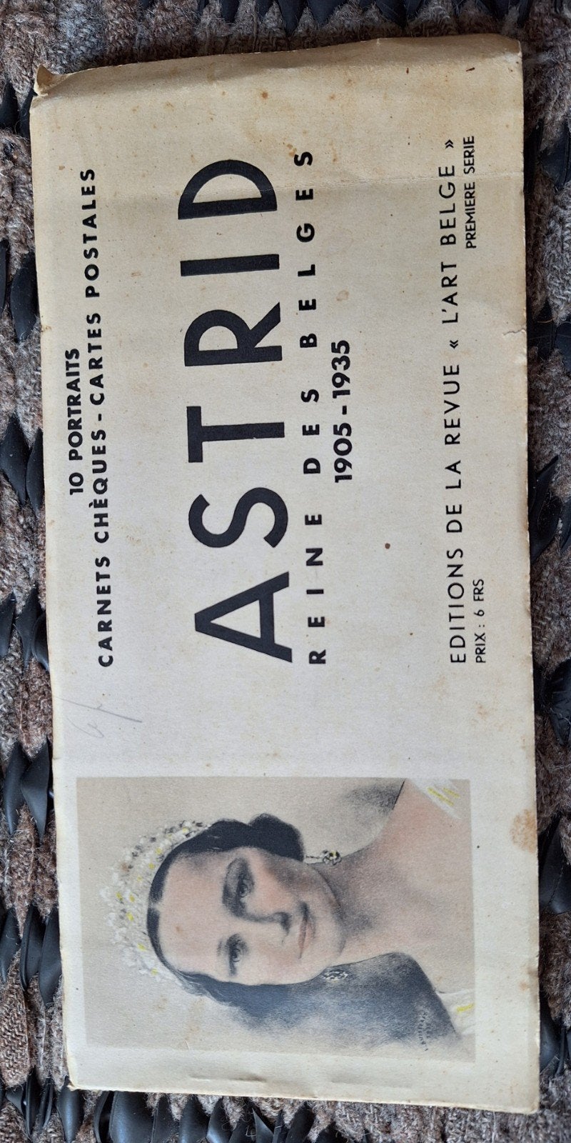 Astrid Koningin der Belgen: 10 portretten (1905-1935), Gebruikt, Foto, Ophalen of Verzenden, Voor 1940