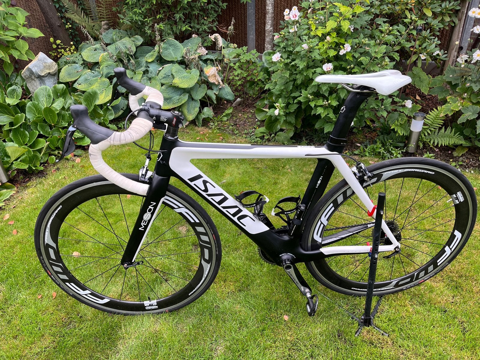Isaac Meson racefiets - Carbon - Dura-Ace Di2, 28 inch, Carbon, 49 tot 53 cm, Zo goed als nieuw