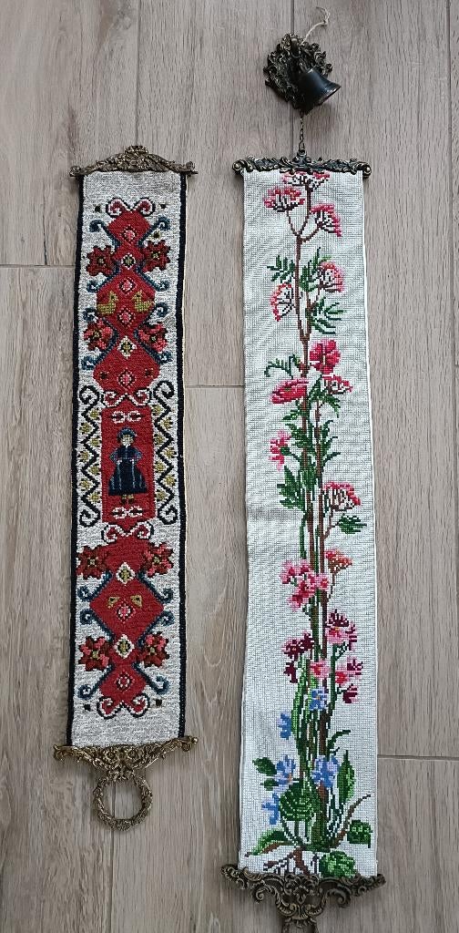 Schellekoord met koperbeslag en bel handborduren loper, Hobby en Vrije tijd, Borduren en Borduurmachines, Ophalen of Verzenden