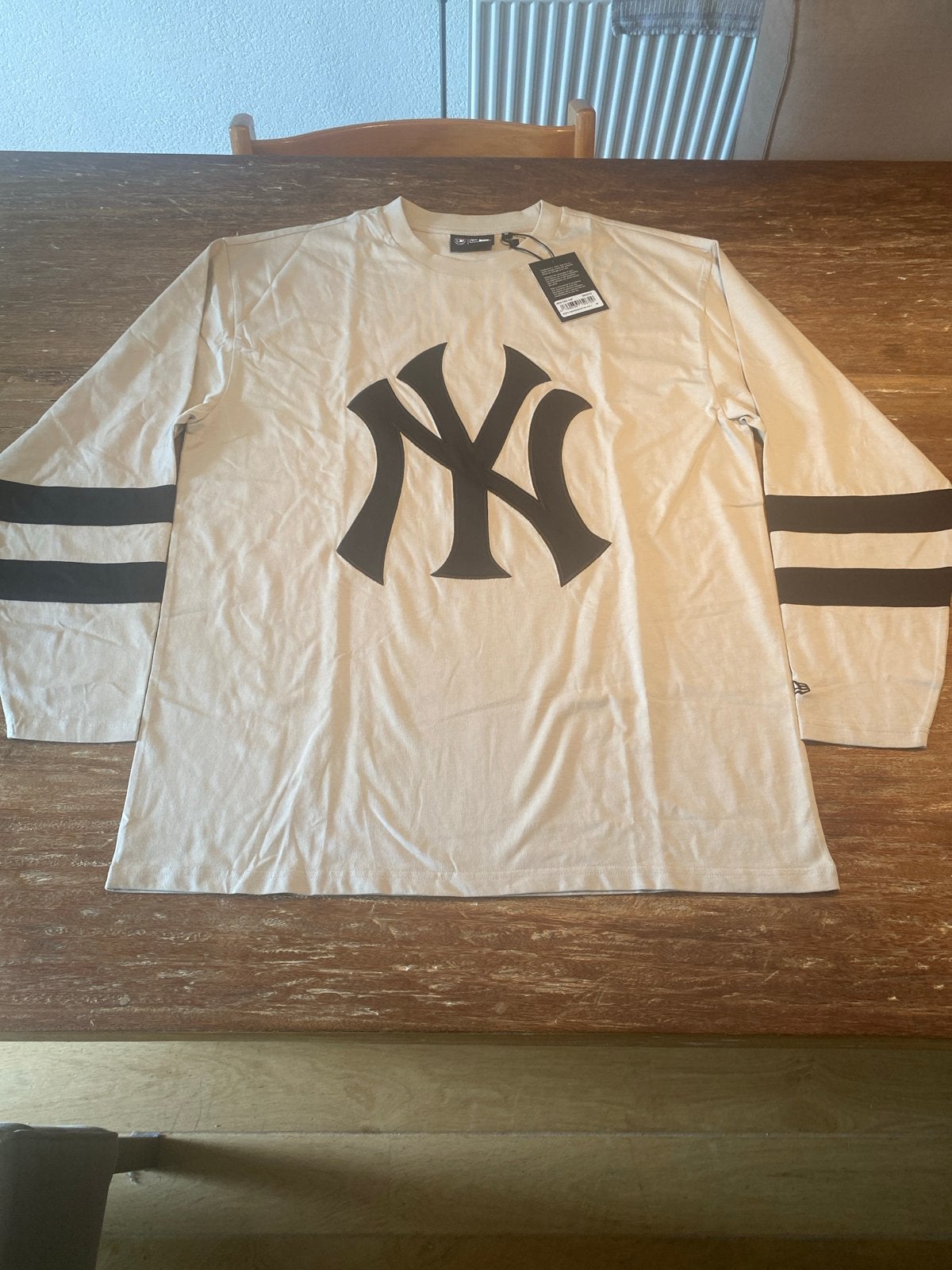 New Era NY Yankees Longsleeve Shirt Maat M, Ophalen of Verzenden, Nieuw, Maat 48/50 (M), Beige