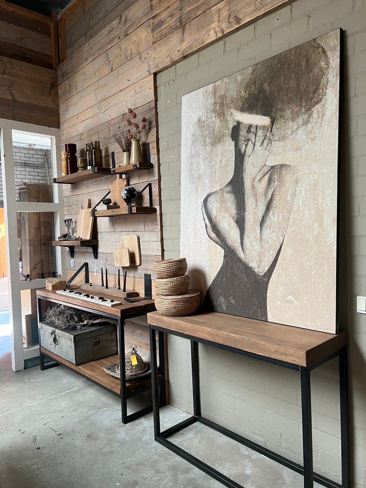 Sidetable oud eiken met stalen frame showroomopruiming, Huis en Inrichting, Tafels | Sidetables, Ophalen, Nieuw, 25 tot 50 cm