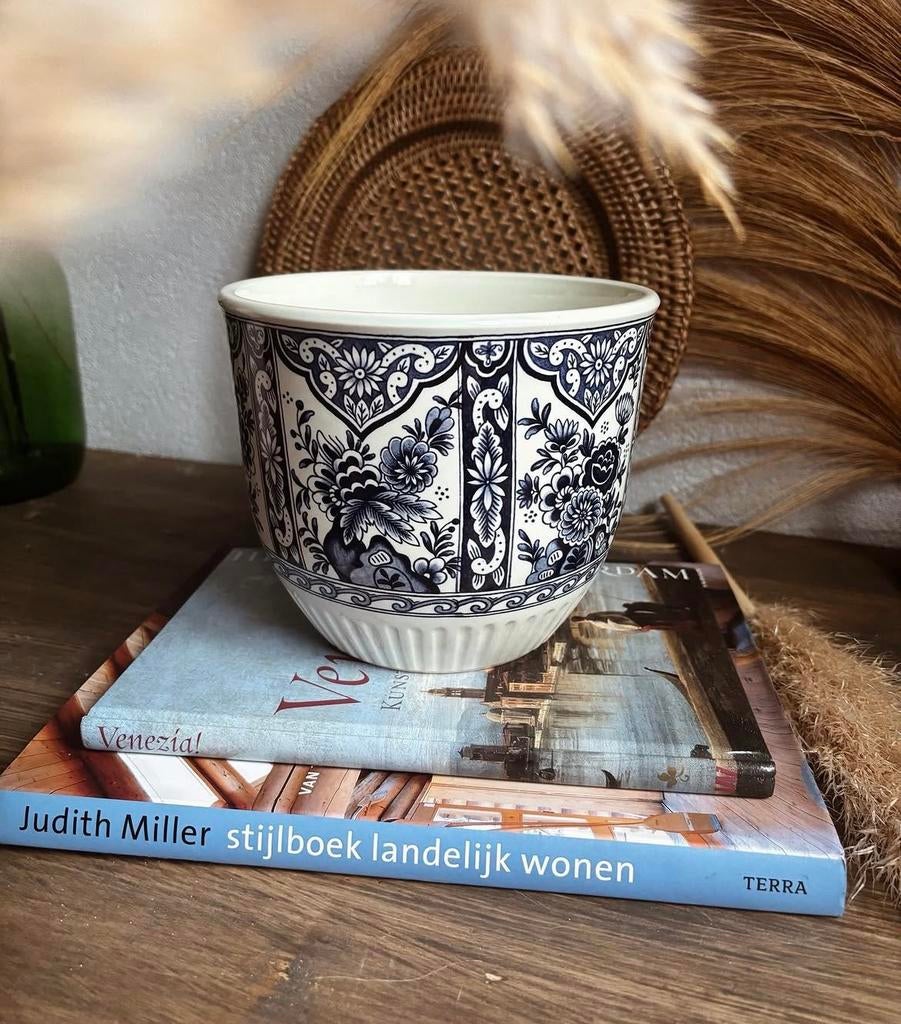Bloempot, Ophalen of Verzenden, Zo goed als nieuw, Overige kleuren