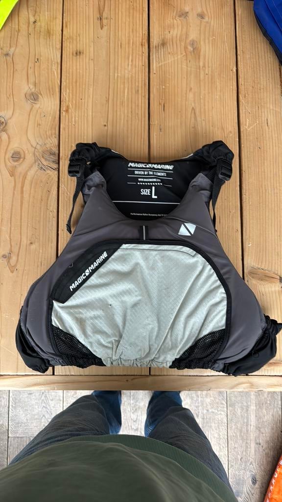 Magic marine zwemvest large +70kg, Watersport en Boten, Watersportkleding, Ophalen of Verzenden, Gebruikt, Dame of Heer, Reddingsvest of Zwemvest