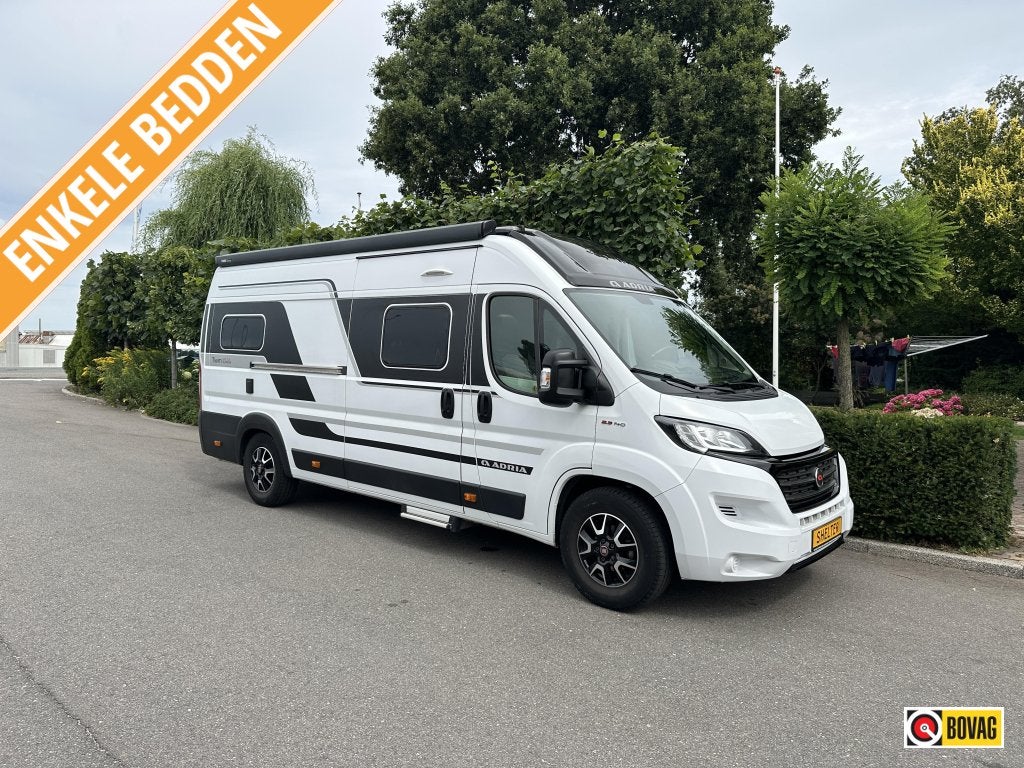 Adria Twin Supreme 640 SLB Enkele bedden Zeer mooi, Buscamper of Camperbus, Ringverwarming, Fiat, Airbags