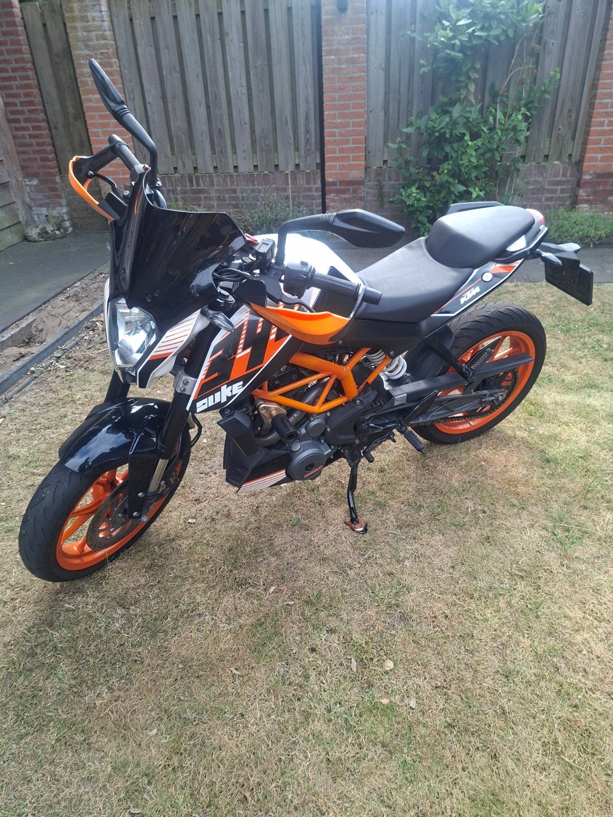 KTM Duke 390 - Bouwjaar 2013 - Nieuw blok 7000km, Motoren, Ophalen of Verzenden