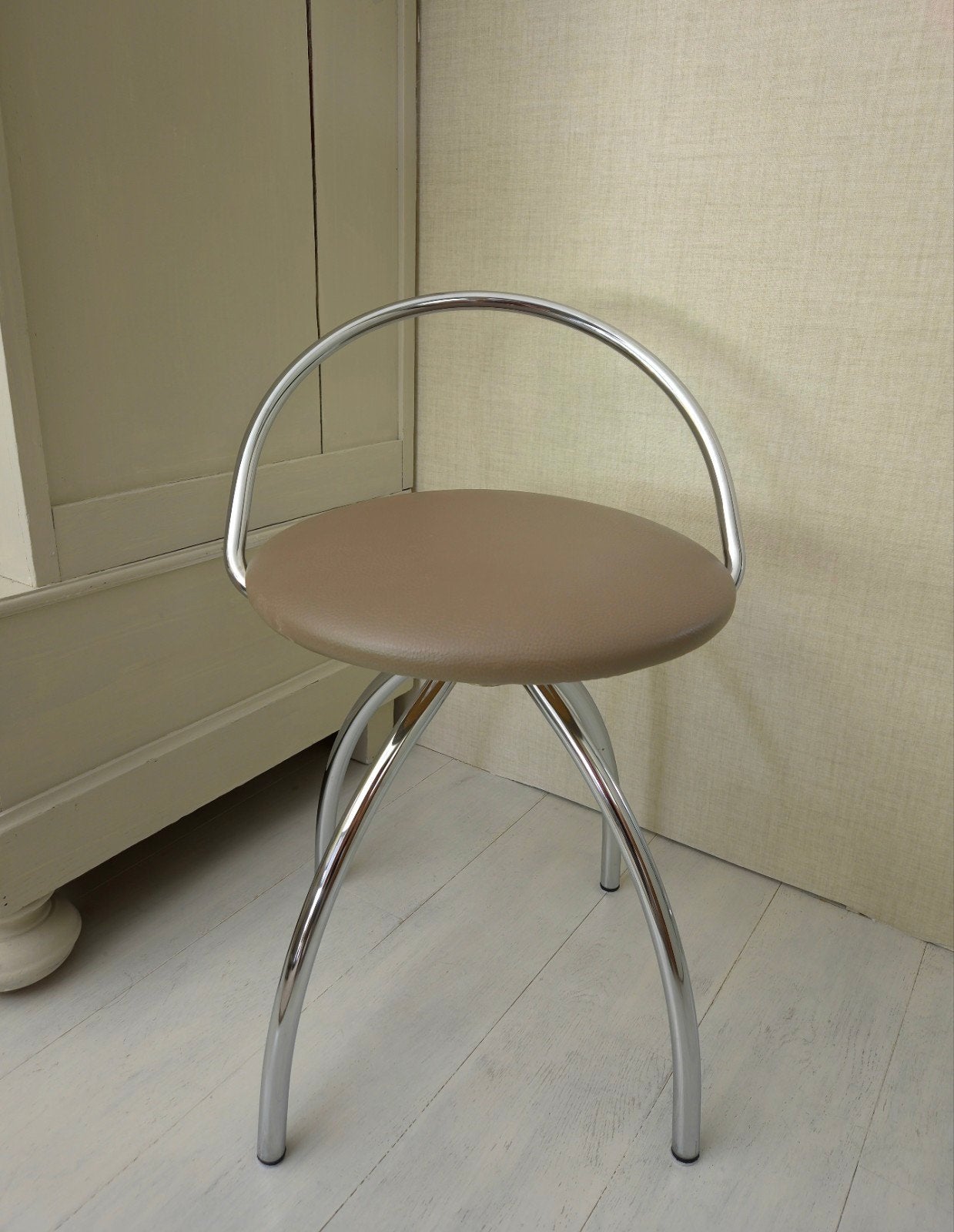 '70s Space Age designstoel, draaibaar, Ophalen, Hout