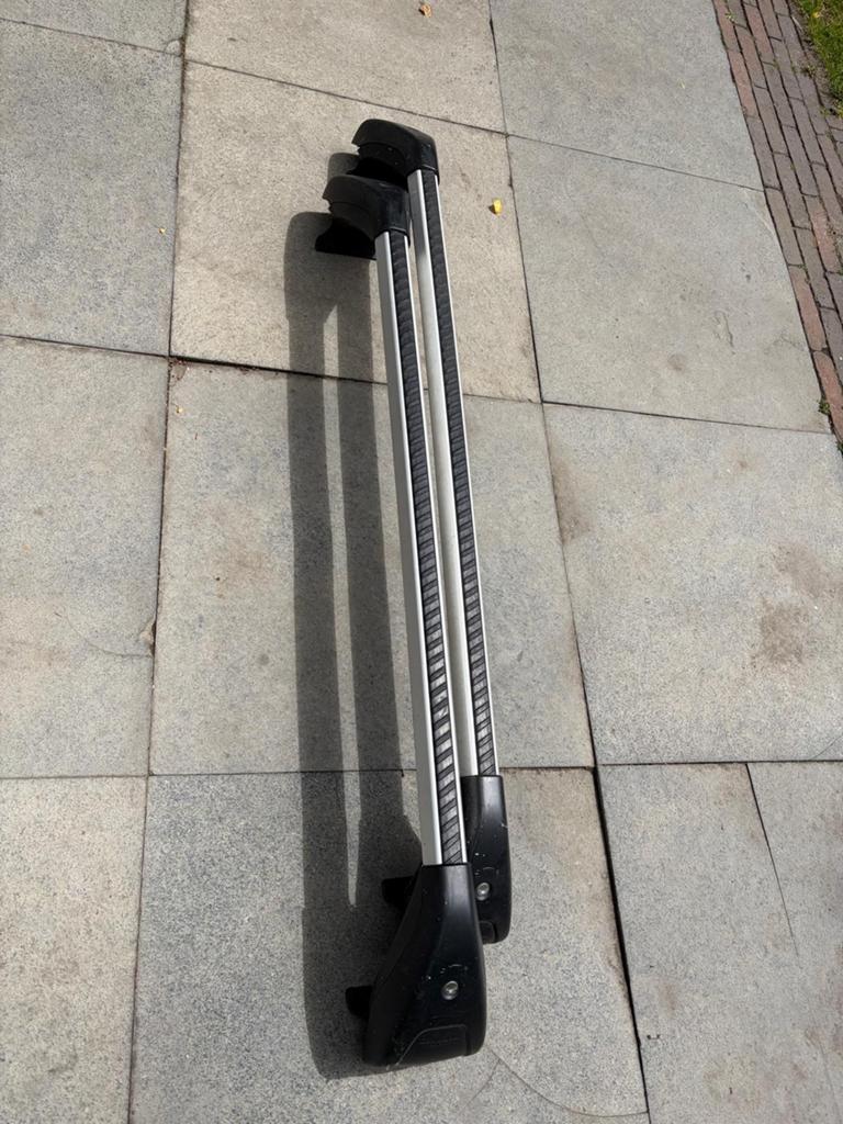 Originele Volvo V70 dakdragers (zonder rails), Auto diversen, Dakdragers, Ophalen, Zo goed als nieuw