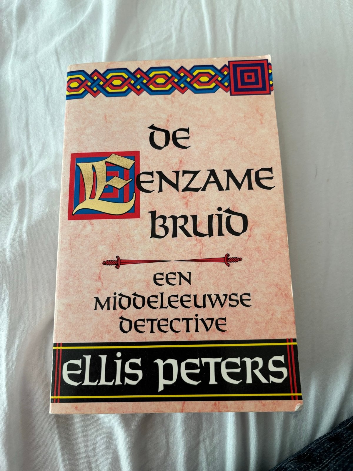 De Eenzame Bruid - Ellis Peters (Een Middeleeuwse Detective), Boeken, Ophalen of Verzenden, Gelezen