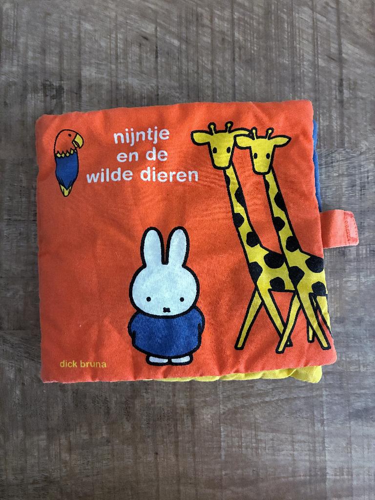 Stoffen boekje Nijntje en de wilde dieren in PRIMA staat., Ophalen of Verzenden, Gebruikt, Overige typen