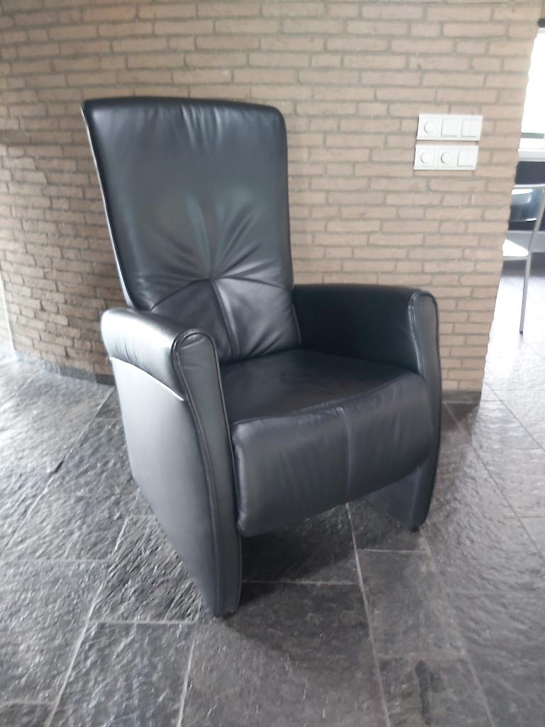 Relax-fauteuil / Relax stoel met voetklep, leder zwart XL, Ophalen, Zo goed als nieuw, 50 tot 75 cm, Leer