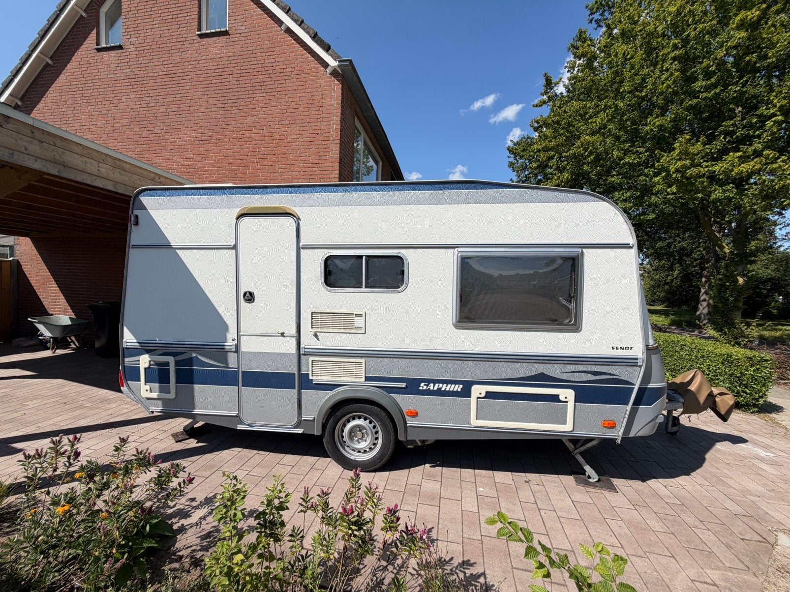 Fendt Saphir 420 QF incl. voortent, mover, fietsenrek, Caravans en Kamperen, 2 aparte bedden, Kachel, Treinzit, Particulier