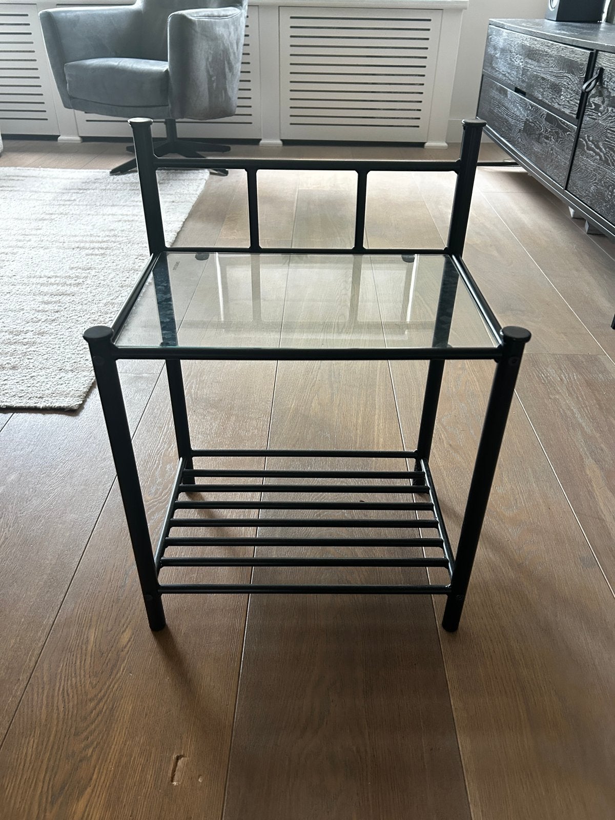 Nachtkastje, Ophalen, Minder dan 45 cm, Metaal of Aluminium, 55 tot 70 cm