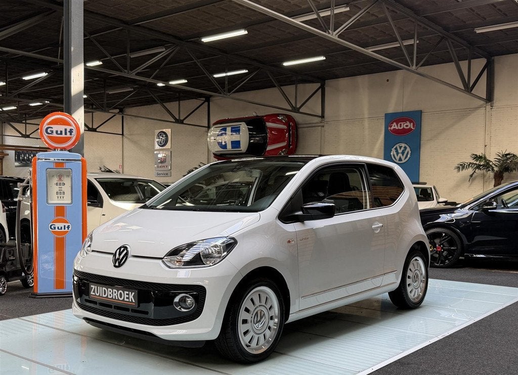 Volkswagen up! 1.0 White up! Cruise! Airco! (bj 2011), Auto's, Volkswagen, Gebruikt, Up!, 1290 kg, Wit