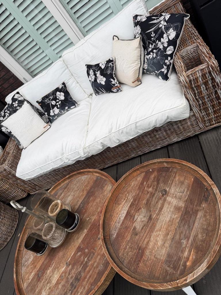 Riviera Maison tuinbank met bijzet tafels, Tuin en Terras, Tuinbanken, Ophalen, Zo goed als nieuw, Kunststof
