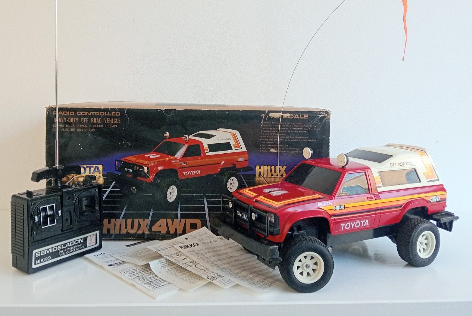 Zeldzame vintage RC Nikko Toyota Hilux 1:10, Ophalen of Verzenden, Overige schalen