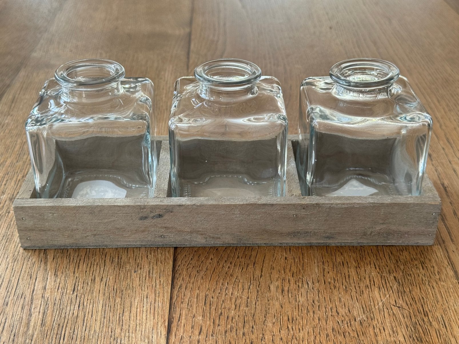 Set van 3 glazen stekjesvaasjes / bud vases in houten tray, Ophalen of Verzenden, Glas