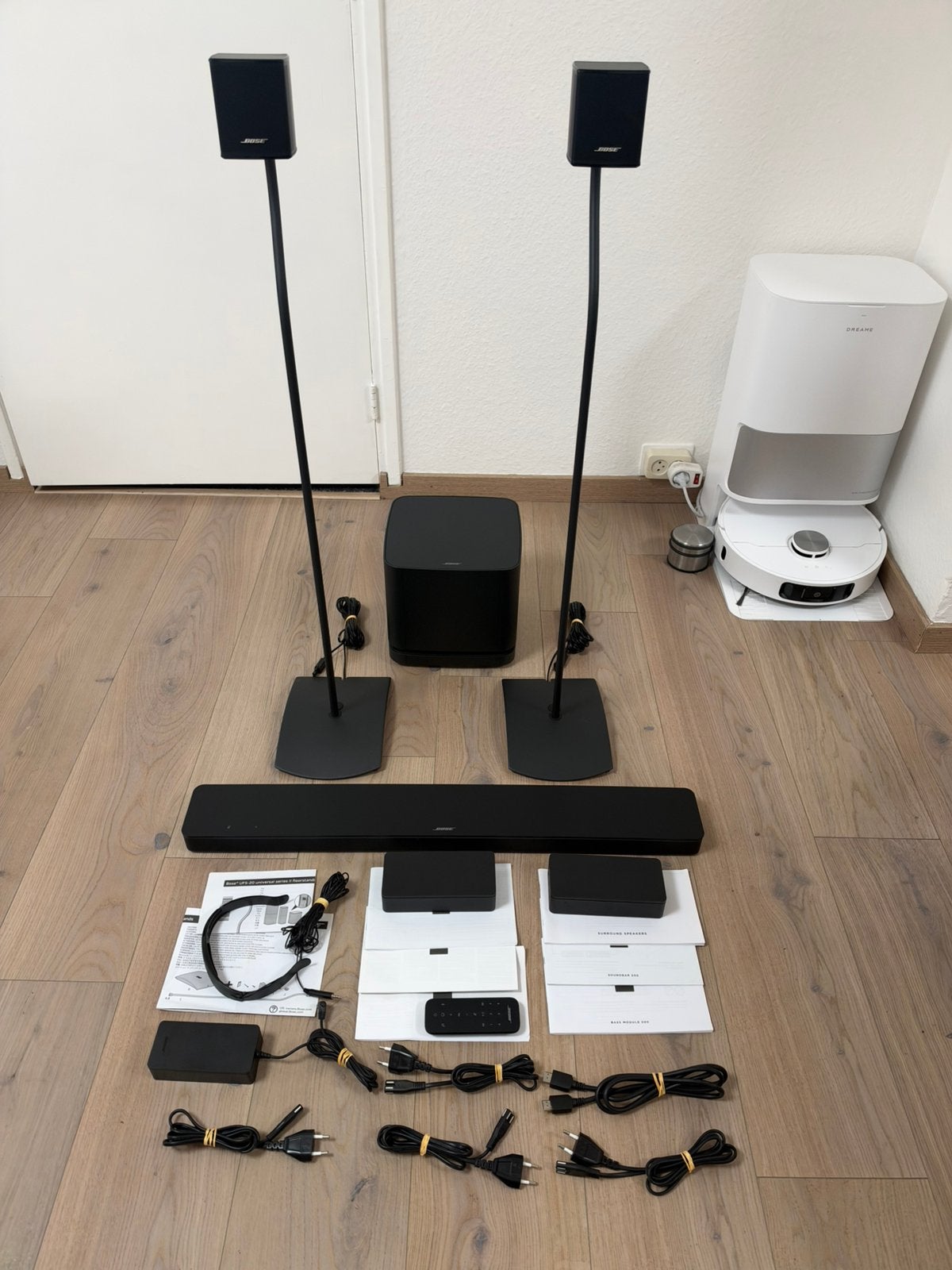 bose soundbar 500 + subwoofer + deaadloze surround speakers, Ophalen of Verzenden, Zo goed als nieuw