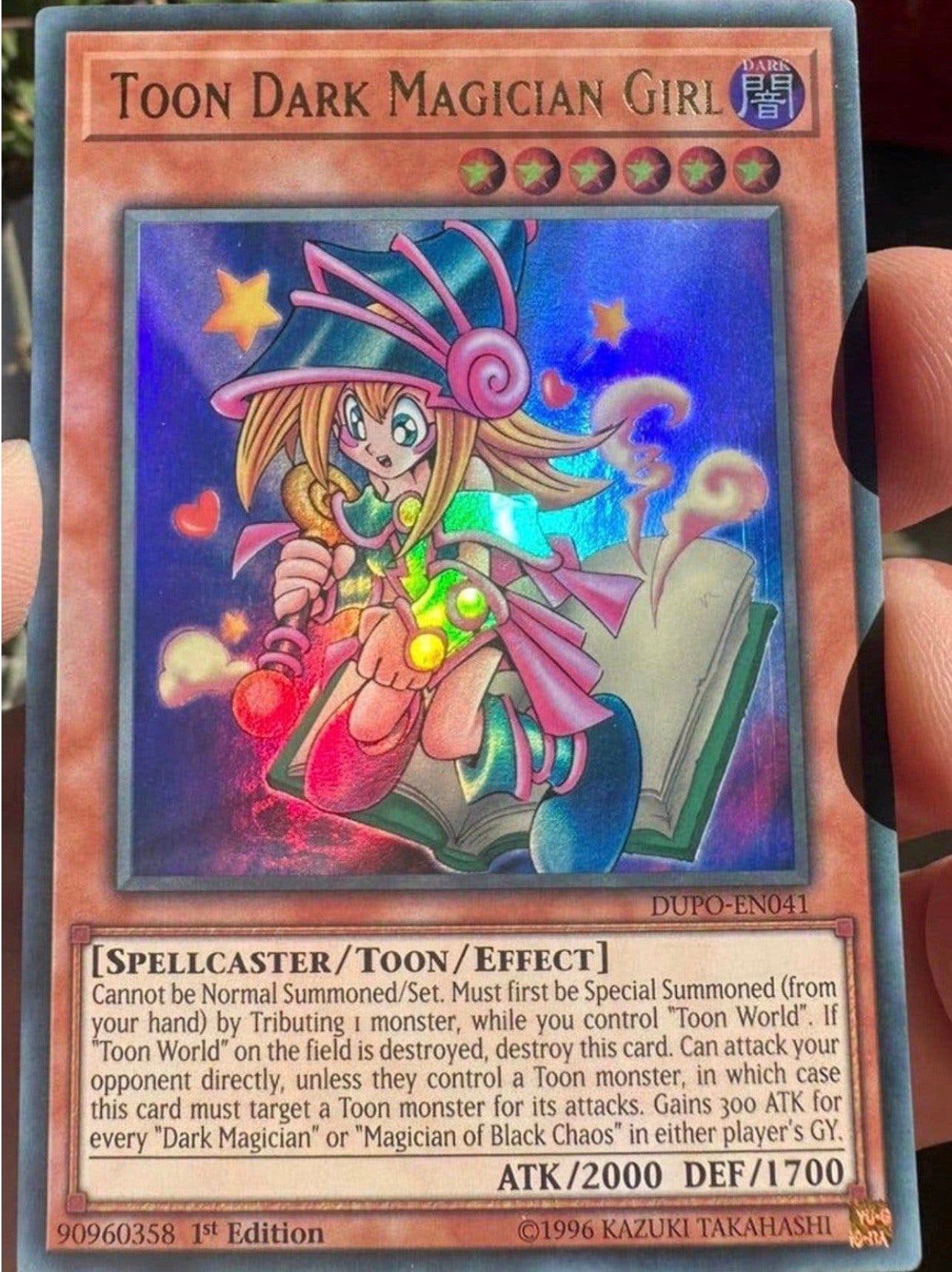 Yu-Gi-Oh! Toon Dark Magician Girl DUPO 1st Edition !, Ophalen of Verzenden, Zo goed als nieuw, Losse kaart, Foil