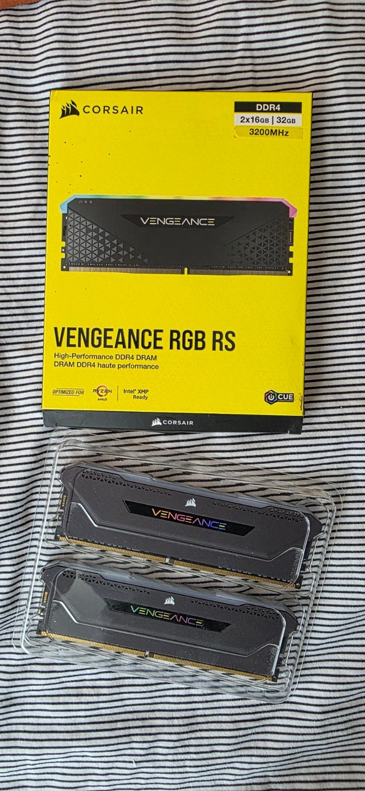 Corsair Vengeance RGB RS 32GB (2x16GB) DDR4 3200MHz, Computers en Software, 32 GB, DDR4, Ophalen of Verzenden, Zo goed als nieuw