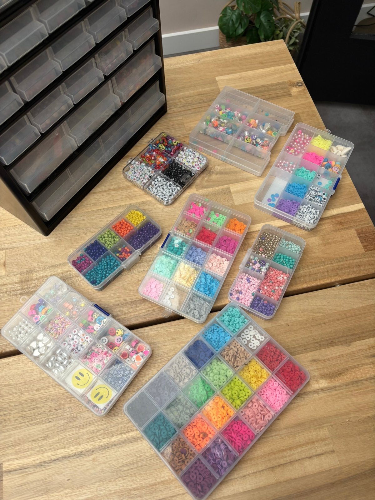 Grote voorraad kralen voor sierraden maken, Hobby en Vrije tijd, Kralen en Sieraden maken, Ophalen, Zo goed als nieuw, Kraal