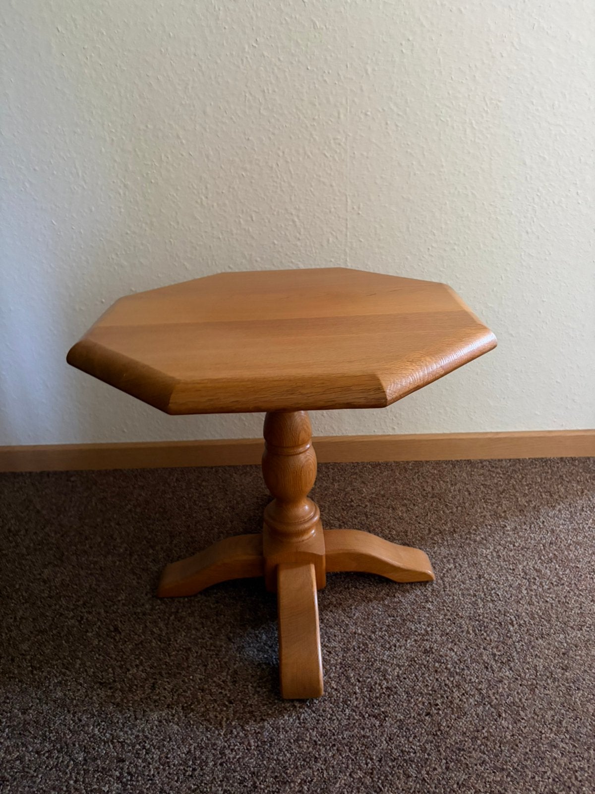 Blank eiken bijzettafelje., Huis en Inrichting, Ophalen, Gebruikt