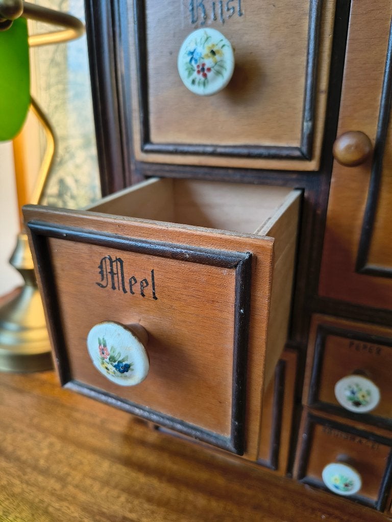 Vintage Houten Kruidenkastje / Antique Spice Cabinet, Ophalen of Verzenden