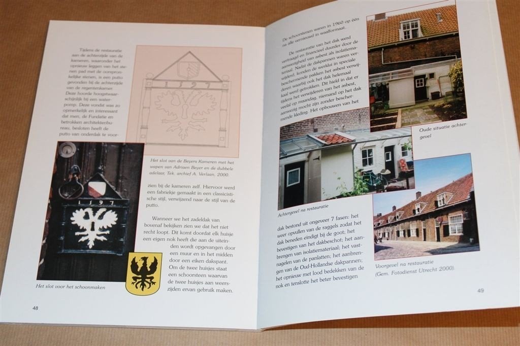 De Beyers Kameren — Utrechtse Fundatie en Restauratie 2000, Ophalen of Verzenden, Zo goed als nieuw