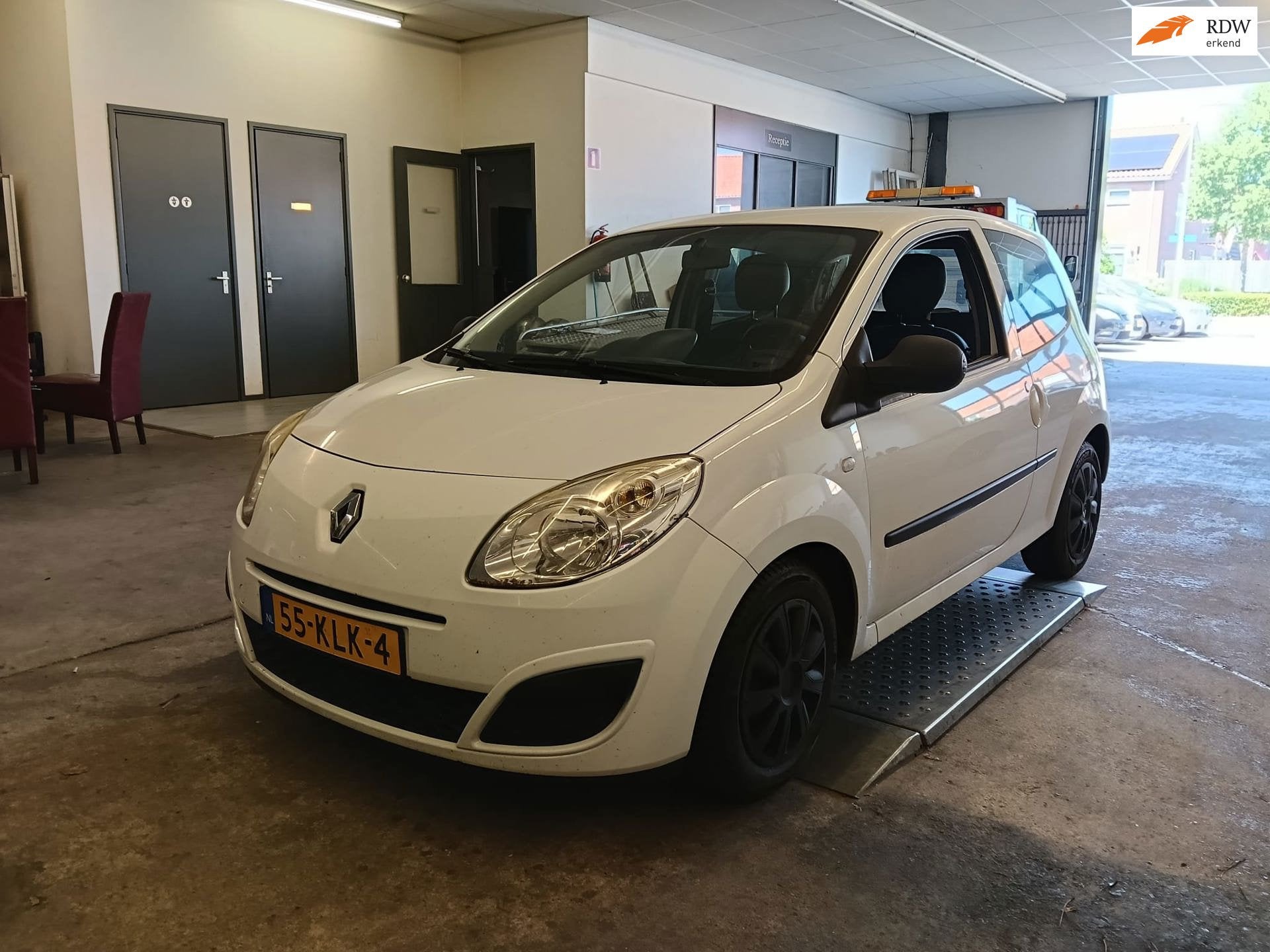 Renault Twingo 1.2 Authentique met Airco en Nieuwe Apk !, Auto's, Voorwielaandrijving, Gebruikt, 4 cilinders, 4 stoelen