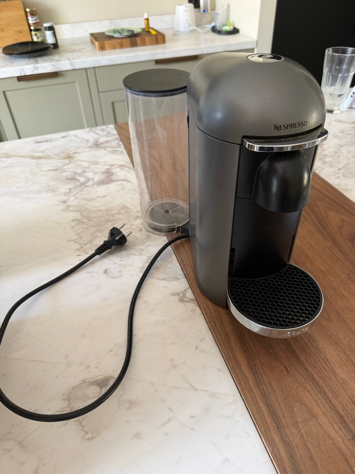 Nespresso Krups Vertuo, Ophalen, Gebruikt, Espresso apparaat, Koffiepads en cups