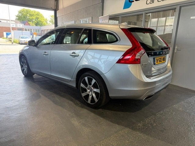 Volvo V60 2.4 D6 AWD Plug-In Hybrid Summum Aut.|Full Options, Auto's, Automaat, Beige, 11 kWh, Euro 5