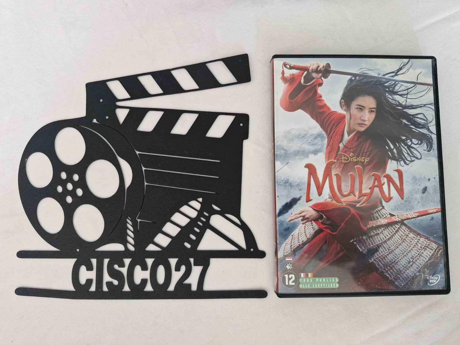 Mulan 2021, Vanaf 12 jaar, Ophalen of Verzenden, Zo goed als nieuw