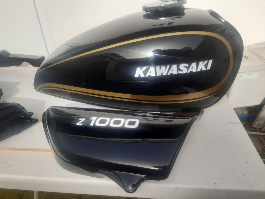 Kawasaki  KZ  1000    Tank set  / Lakset   USA  Model  1977, Ophalen of Verzenden, Nieuw