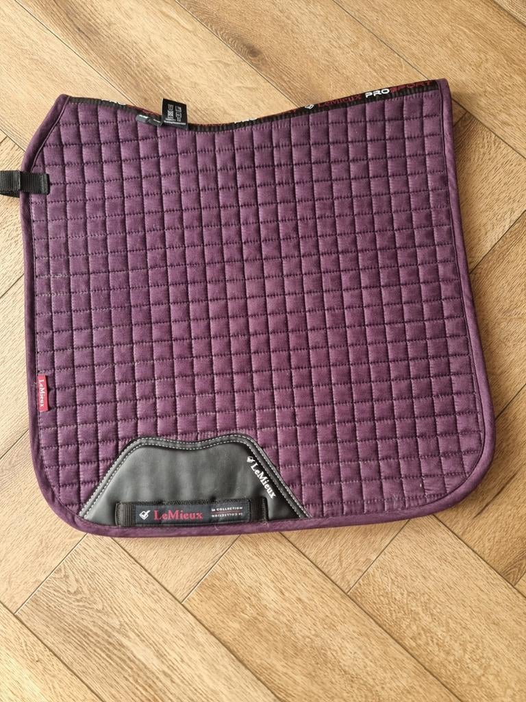 Lemieux dressuur S/M, Dieren en Toebehoren, Paarden en Pony's | Dekens en Dekjes, Ophalen of Verzenden, Zo goed als nieuw
