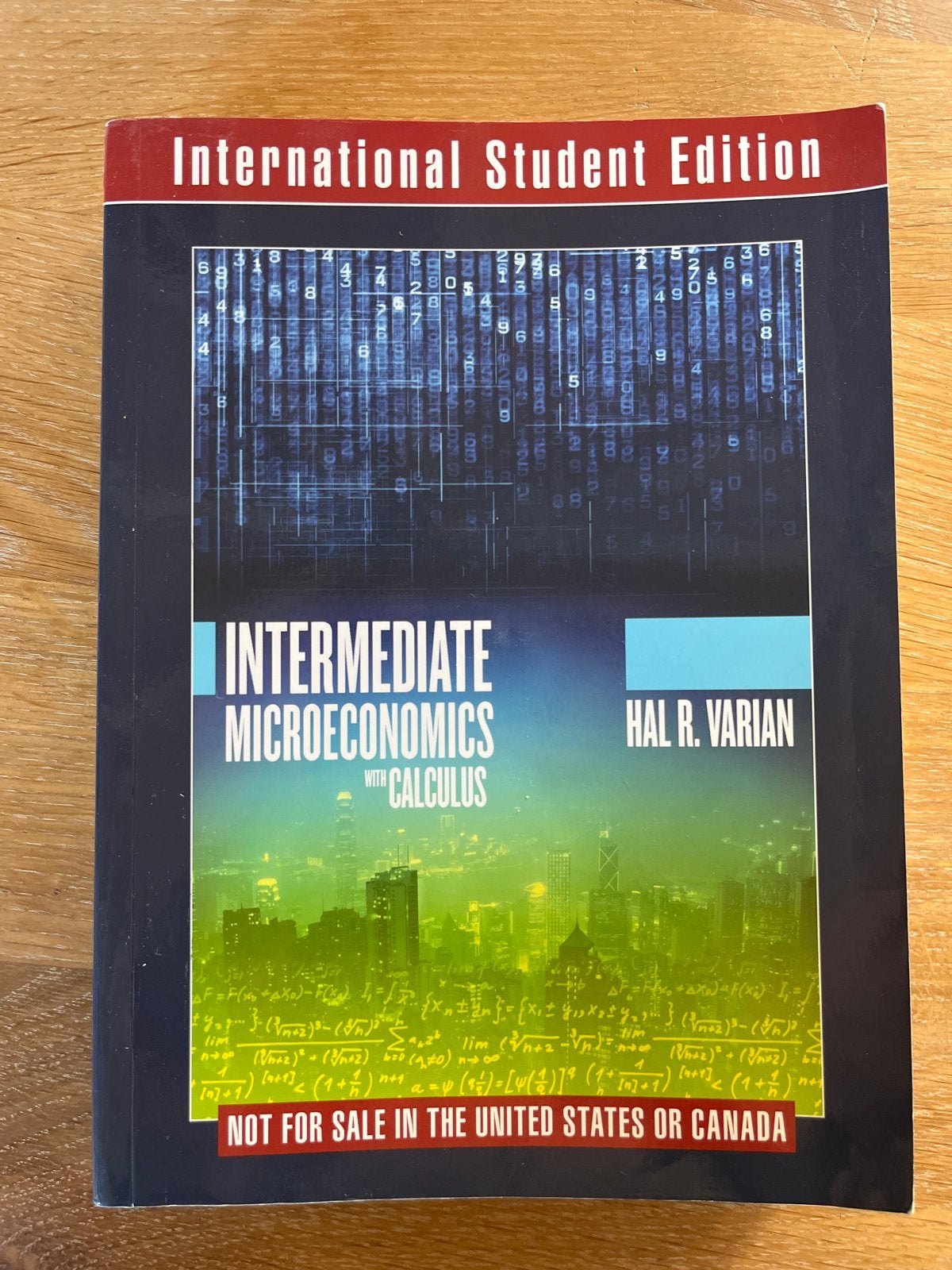 Intermediate Microeconomics with Calculus - Hal R. Varian, Boeken, Ophalen, Gamma, Zo goed als nieuw, WO